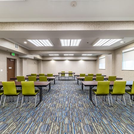 Holiday Inn Express & Suites Fort Worth - Fossil Creek By Ihg Екстериор снимка